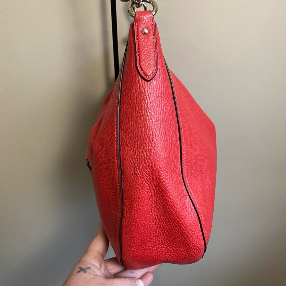 Coach Chelsea Hobo‎ 32 Stunning Red Pebbled Genuine Leather Shoulder Handbag - Picture 6 of 13